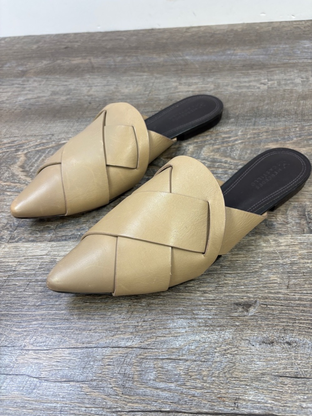 Mercedes Castillo Woven Leather Mule Flats Tan Pointed Toe Slides Size 8